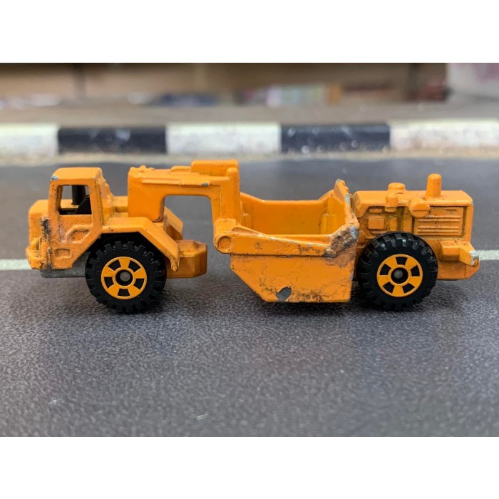 Vintage Tomica 32 Komatsu Motor Scraper Made in Japan No Box