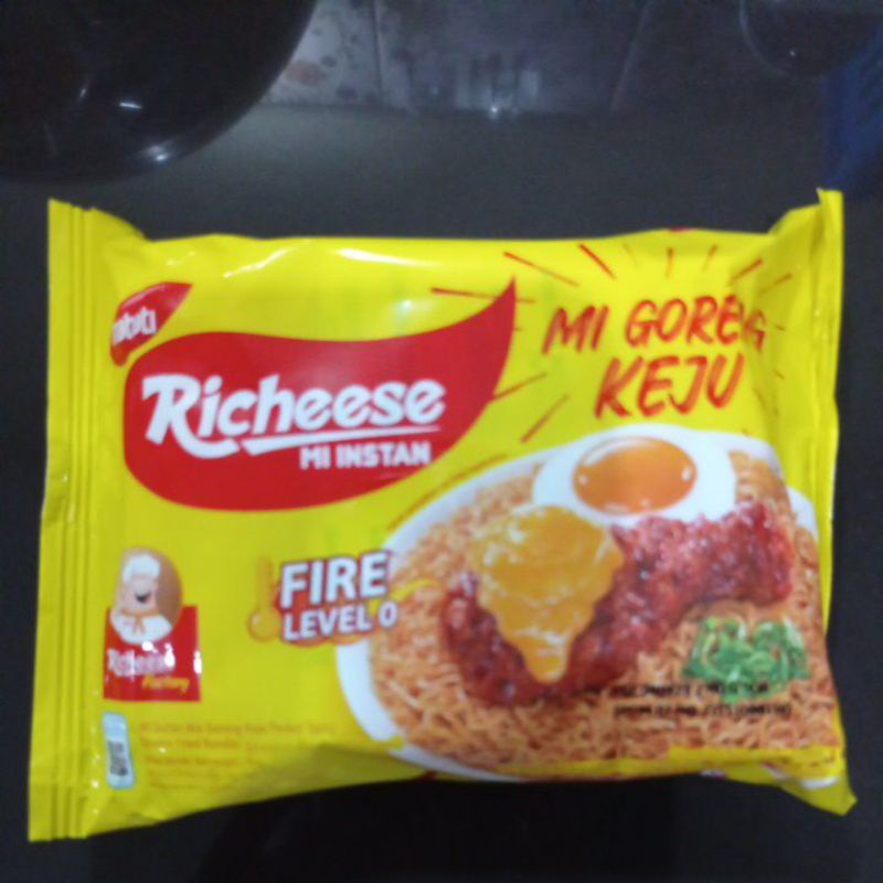

mie instant richeese keju