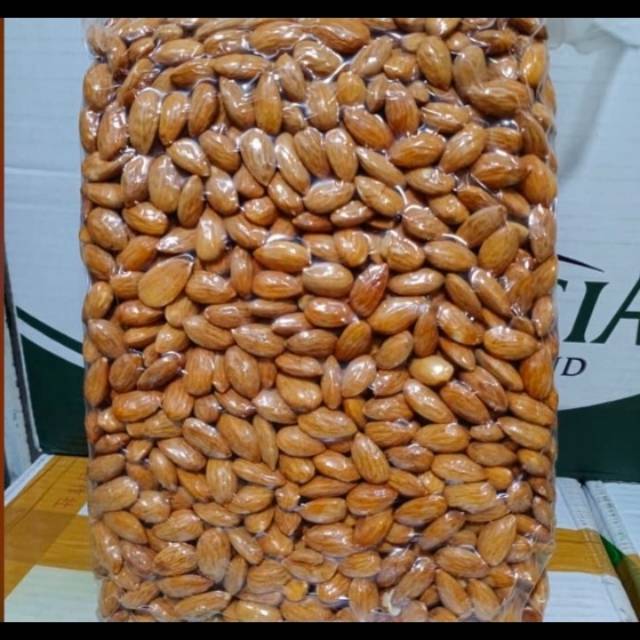 

Kacang almond panggang
