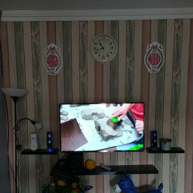 Kaligrafi Allah Muhammad Oval Shabby Kayu Jati Warna Putih - Pink