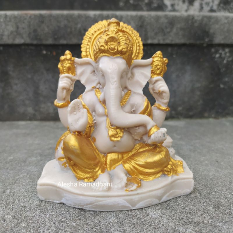 Patung Dewa Ganesha Resin Warna Putih Emas
