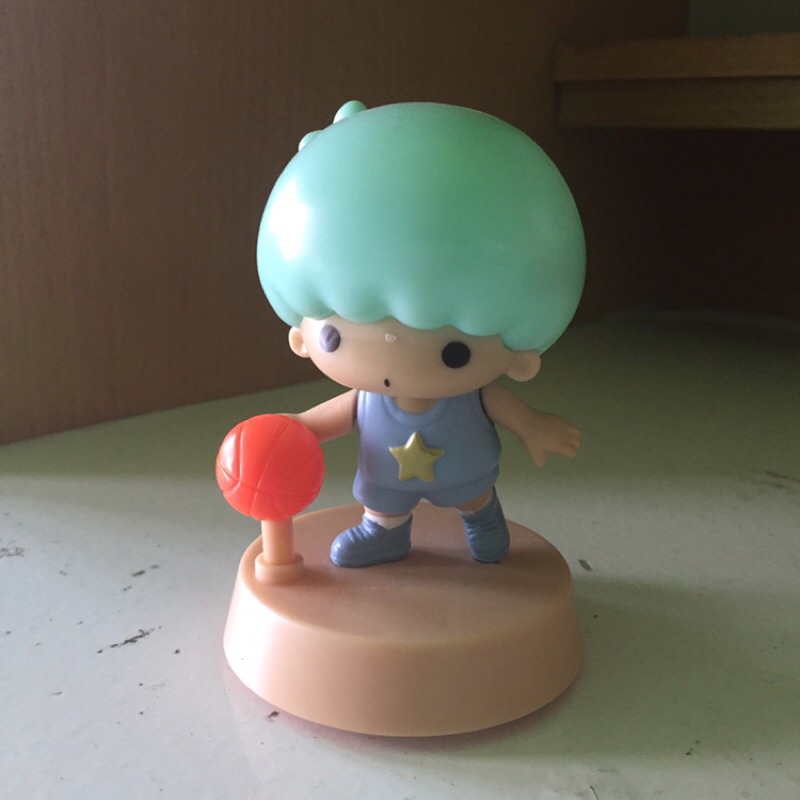 preloved dekorasi pajangan figuran kfc sanrio kiki basketball toys character