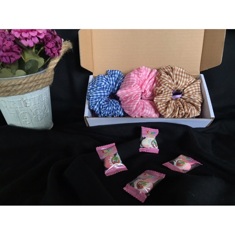 

CARLA GIFT BOX (BIRTHDAY GIFT/ANNIV GIFT/CONGRATS GIFT)