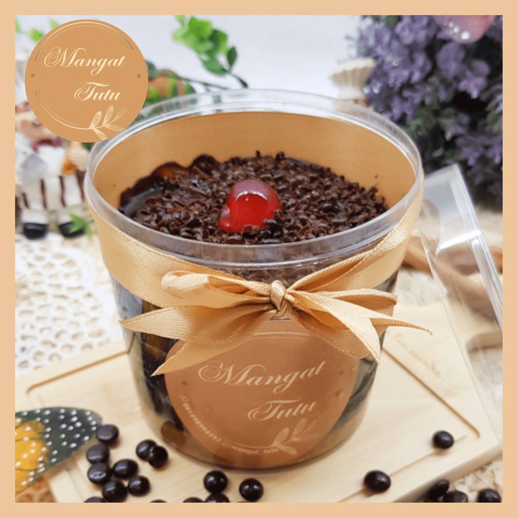 

BLACKFOREST DESSERT BOWL MANGAT TUTU