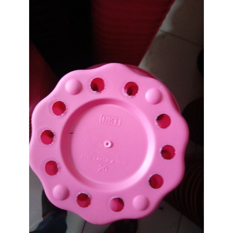 pot sakura 1018,ukuran 20cm,variasi warna warni