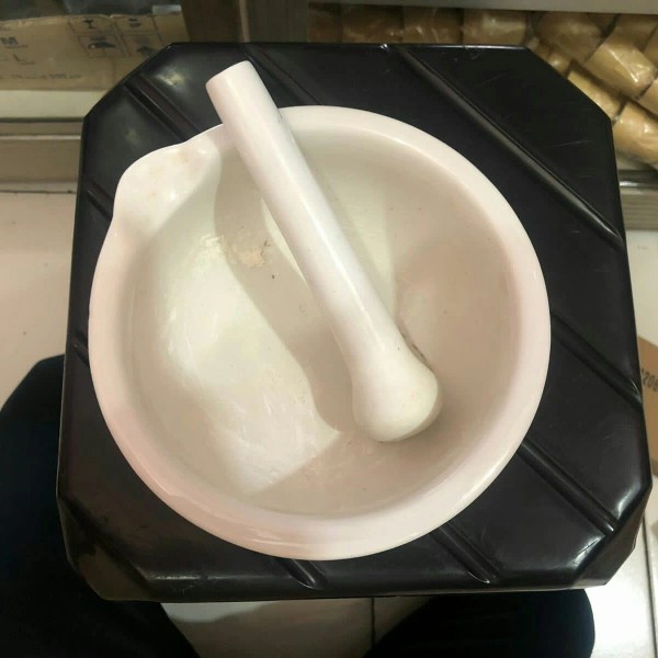 Alat Penumbuk Obat Penggerus Obat Ulekan Obat Mortal 16 Cm