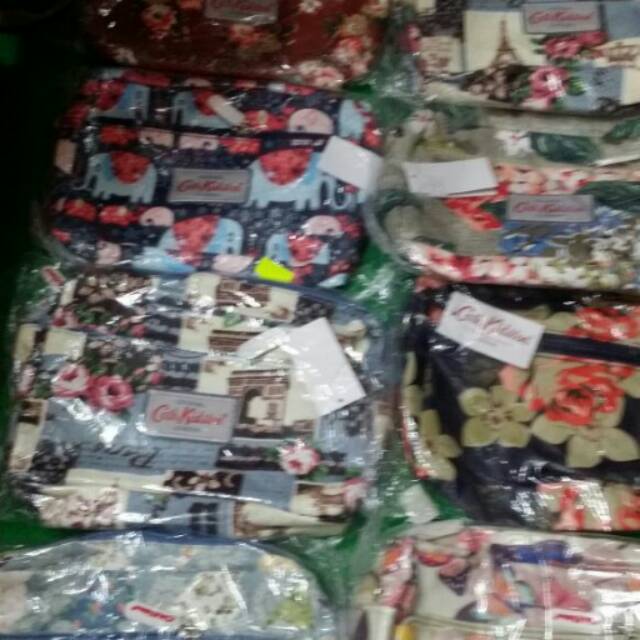 Tas slempang kecil Cath Kidston