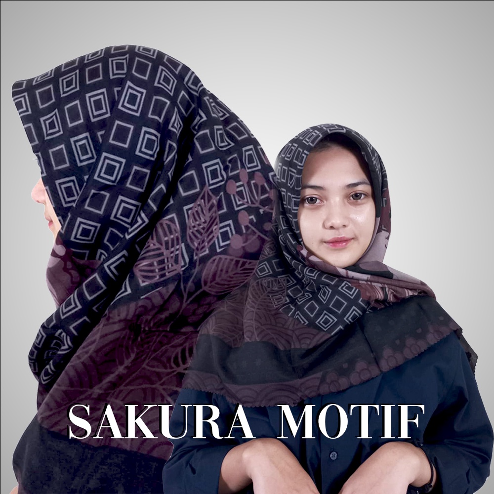 Hijab muslimah segi empat sakura motif