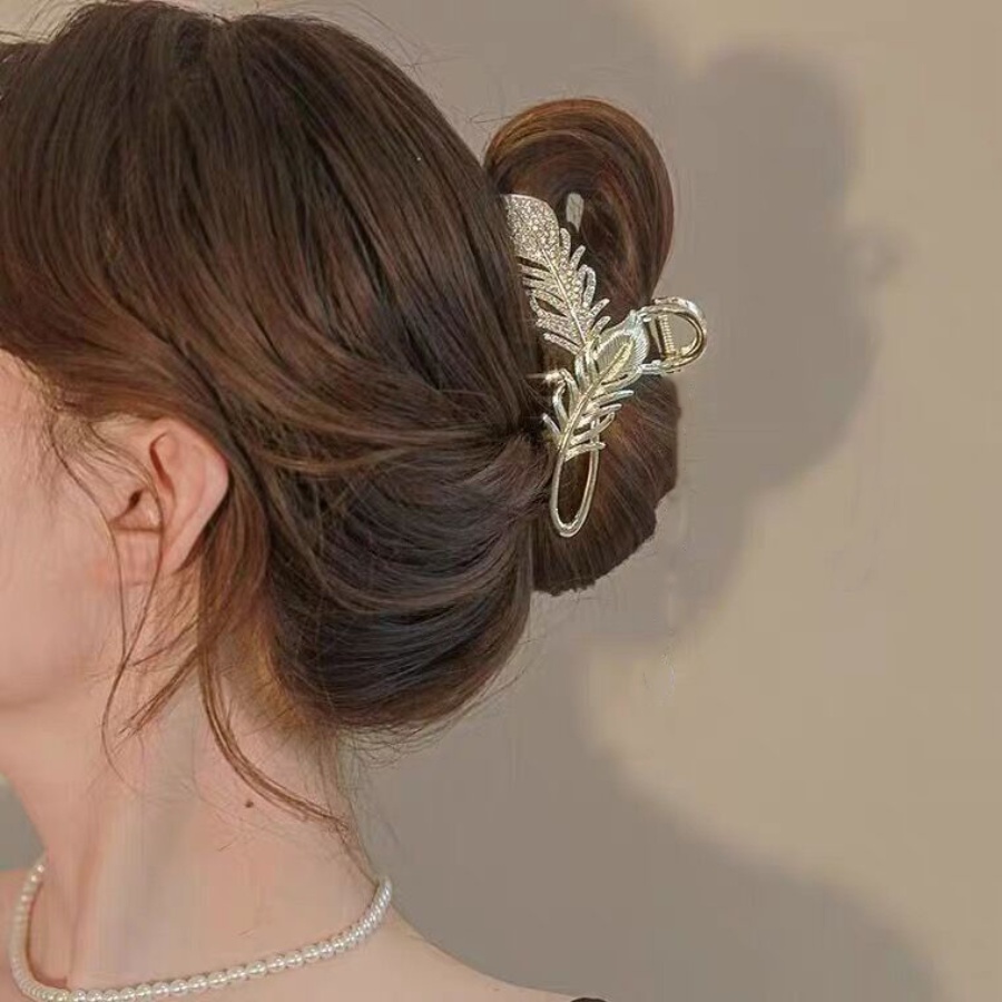 Jepit Rambut Ponytail Bahan Metal Aksen Mutiara Dan Berlian Imitasi Gaya Korea Untuk Wanita