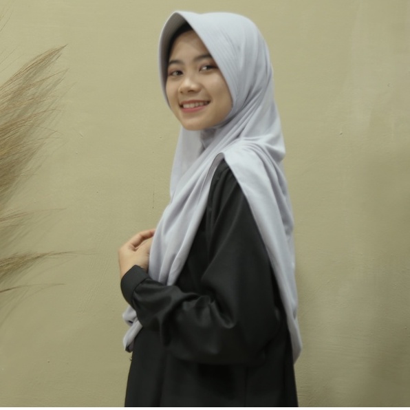 Jilbab Wanita Kerut Pundak Bahan Kaos Ukuran L XL