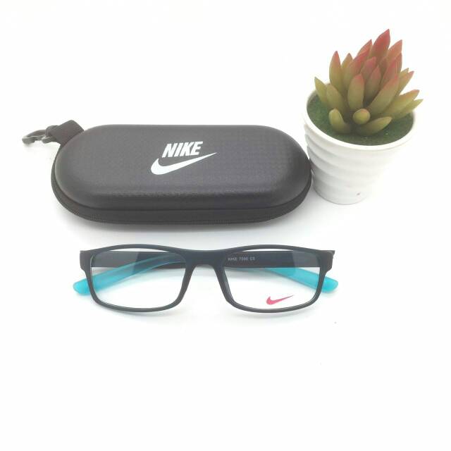 Gratis lensa minus atau plus.. frame kacamata nike TR7090