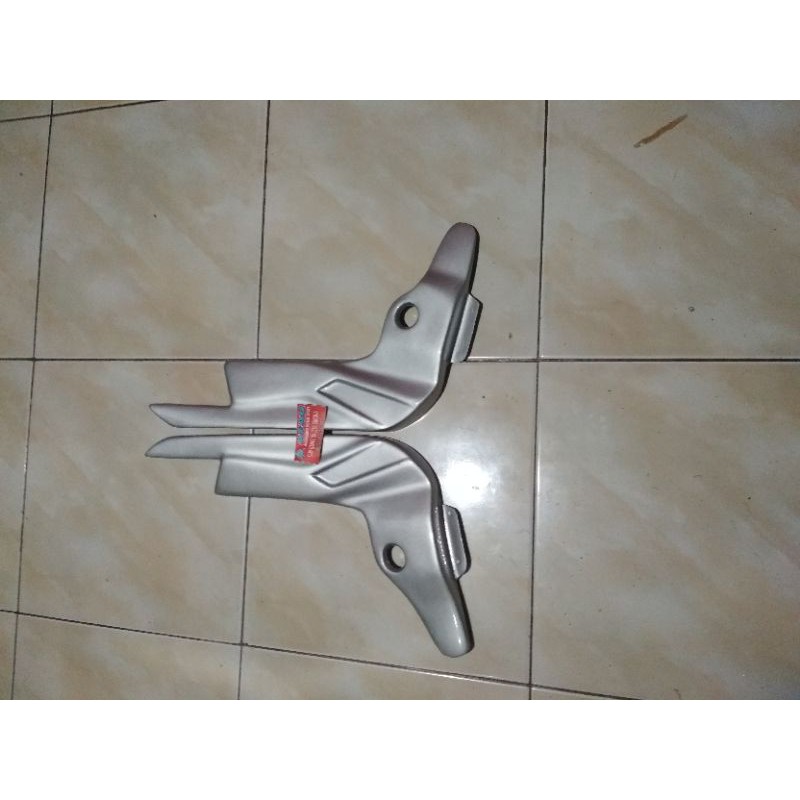 Cover Delta Box YAMAHA R15 V3 silver F921