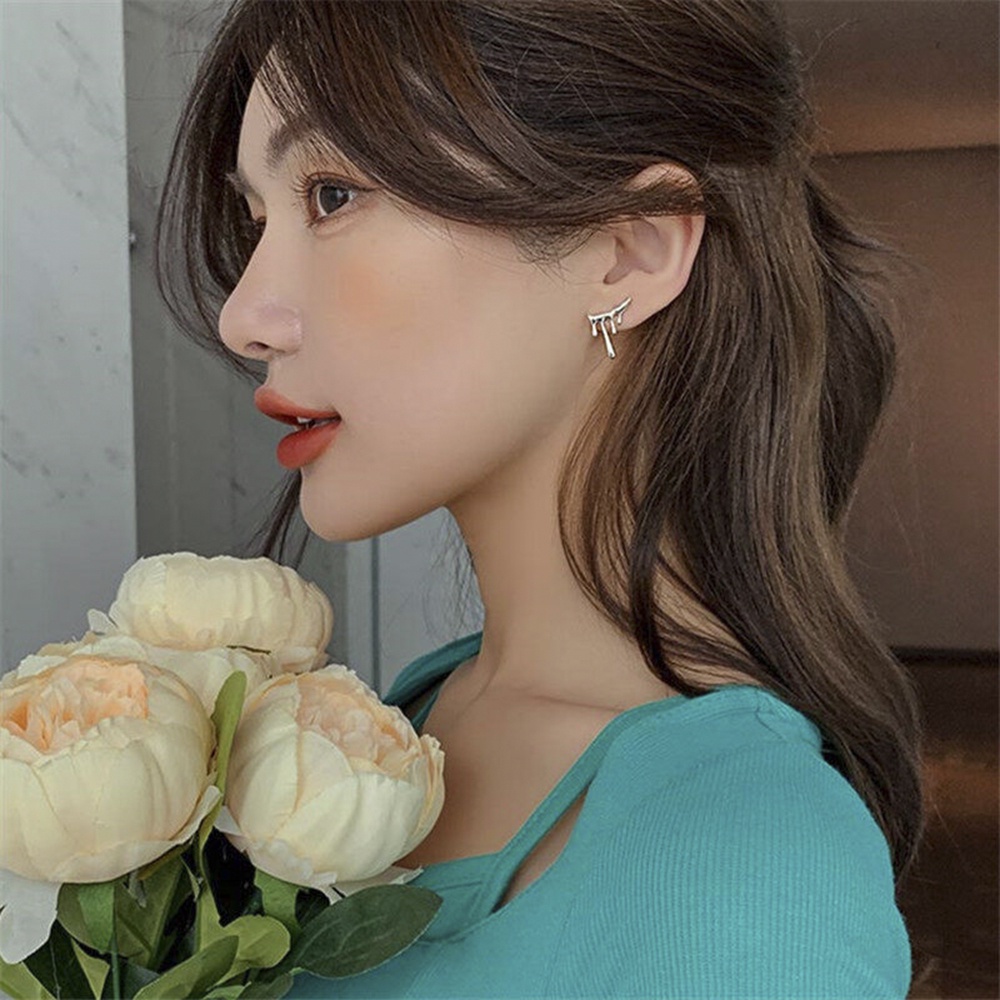 【COD Tangding】Anting Bentuk Tetesan Air Gaya Retro Untuk Wanita