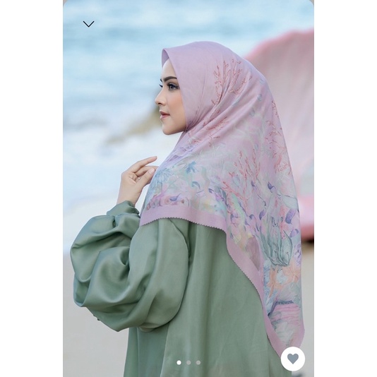 [New With Tag] Buttonscarves Disney Series - Tea Rose