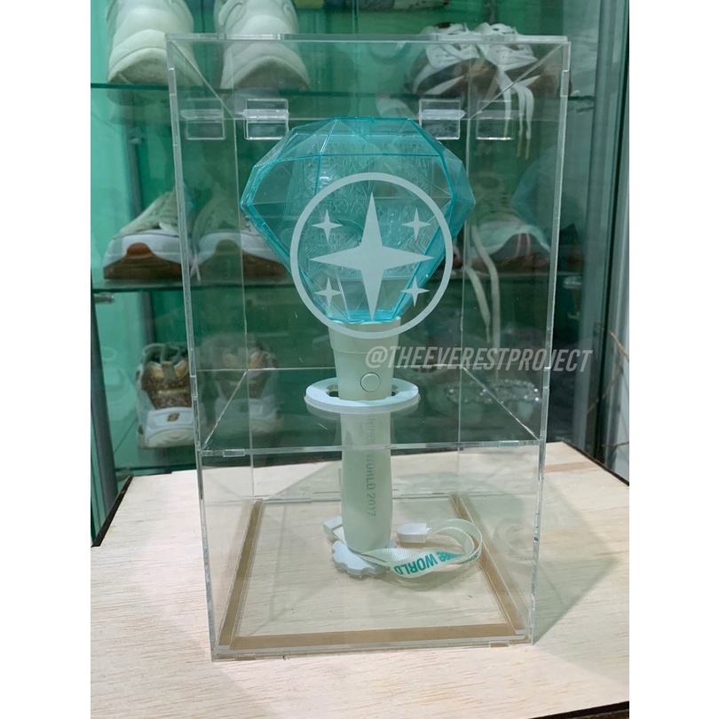 Shinee World 2017 / Box Lightstick Shinee World 2017 / Box Lightstick Akrilik
