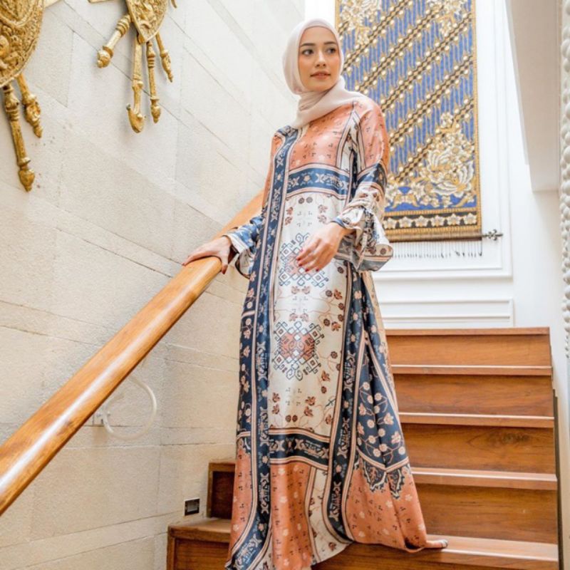 (PRELOVED) Agnia dress Clay wearing klamby Cassia Poppy blouse Nora dress Jasmine blouse Linnea tuni