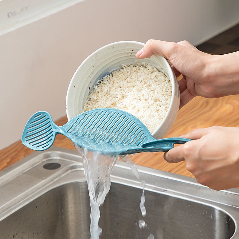 1PC Japanese-style Multifunctional Rice Panning Machine / Washing Rice Sieve / Household Sink Food Drain Rack / Spoon Filter Kitchen Colander for Kitchen