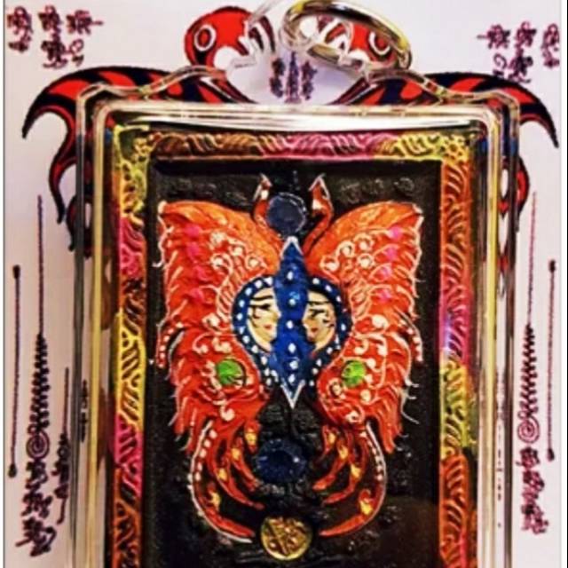 BUTTERFLY KRUBA KRISSANA CAKRAM MAHA DEWA PIM YAI AMULET
