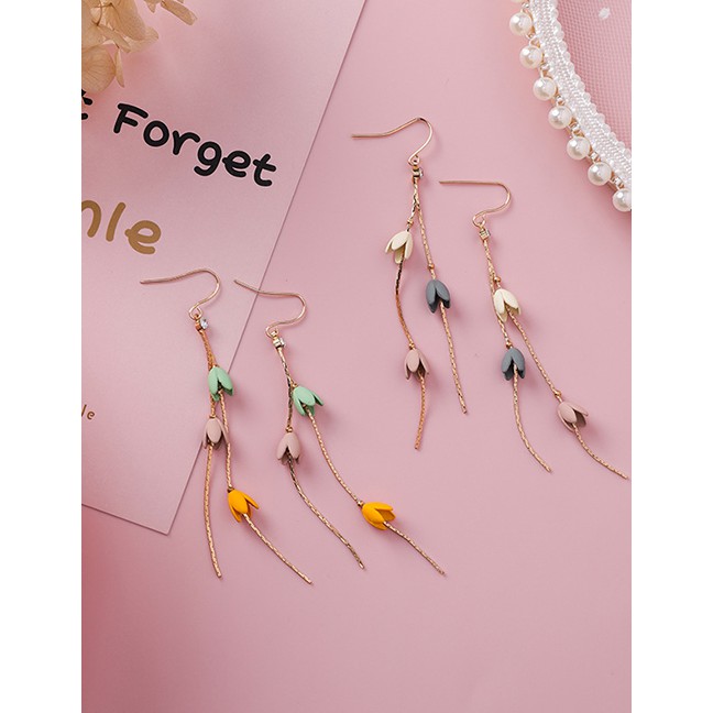 LRC Anting Gantung Fashion Yellow + Green Flower Tassel Earrings D28182