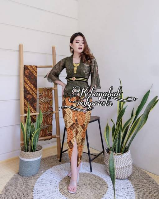 SATU SET KEBAYA LENGAN LONCENG KEBAYA KUTUBARU