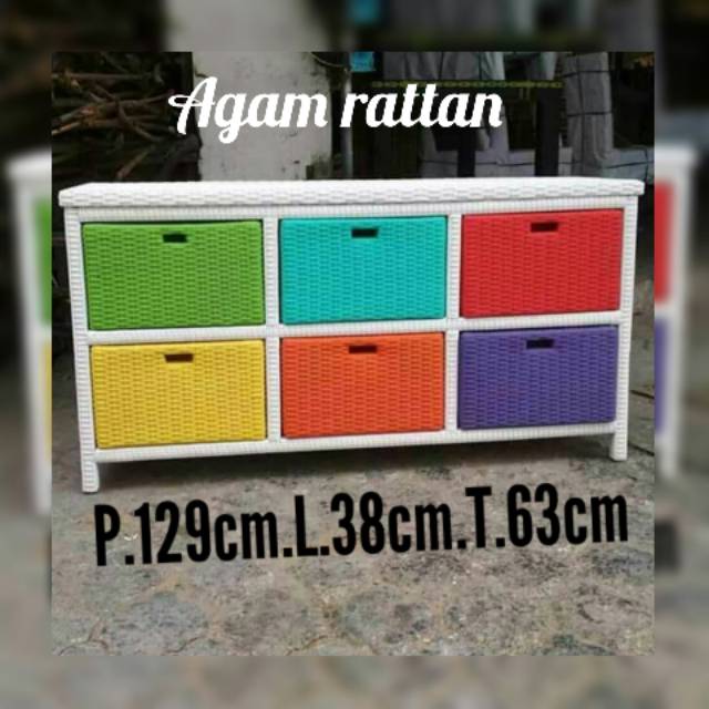 Lemari laci rotan sintetis