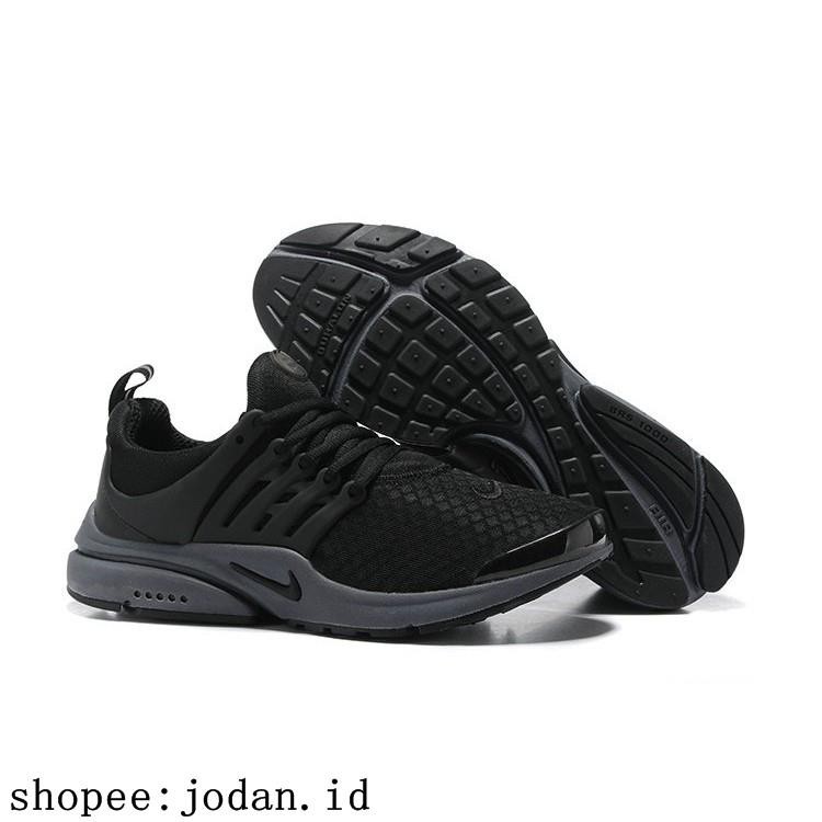 air presto essential black and white