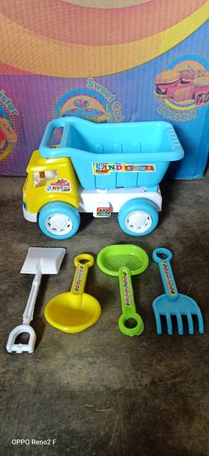 LP 2 HAPPY SAND TRUCK DUMP / MAINAN MOBIL TRUCK PASIR PLUS CETAKAN NYA