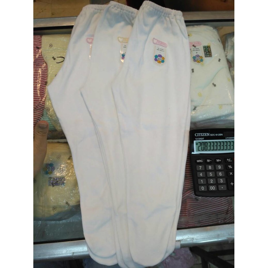 NOVA CELANA PANJANG TUTUP KAKI L BAJU DAN SEPATU BAYI