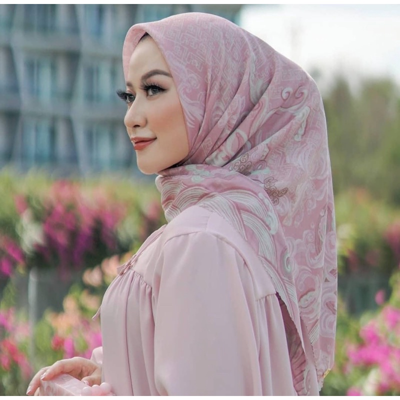 The Waves Sweety Buttonscarves