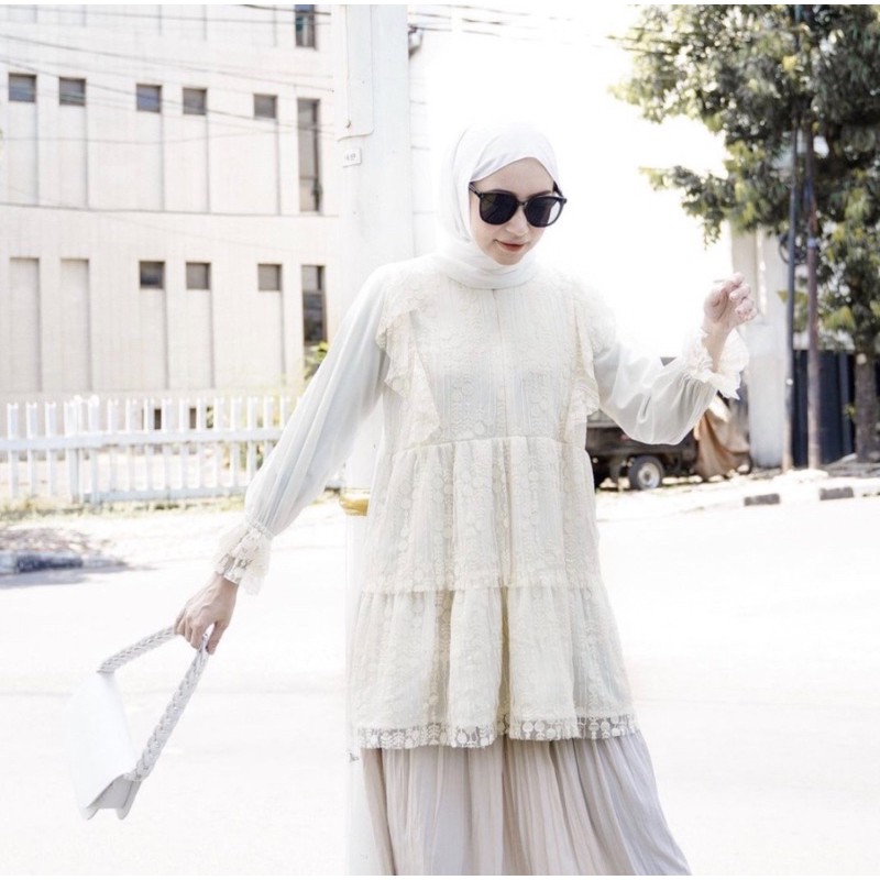 Alice Blouse by Vanilla Hijab