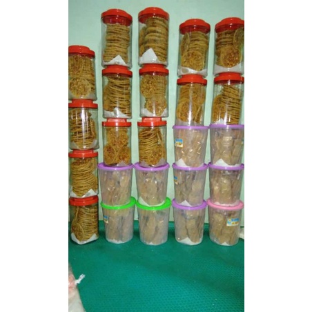 

Peyek Kacang & Kripik Tempe