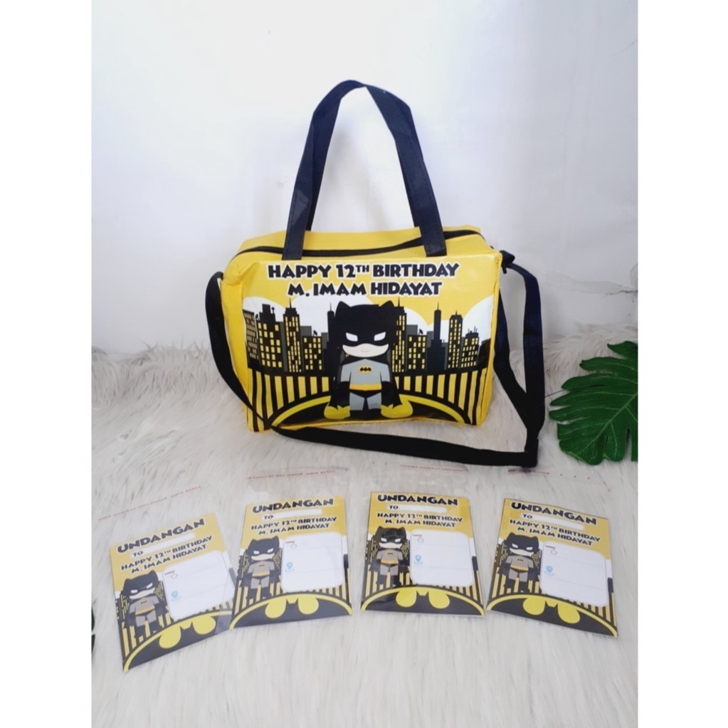 

Tas Ultah Slempang Plus Undangan Tema Batman