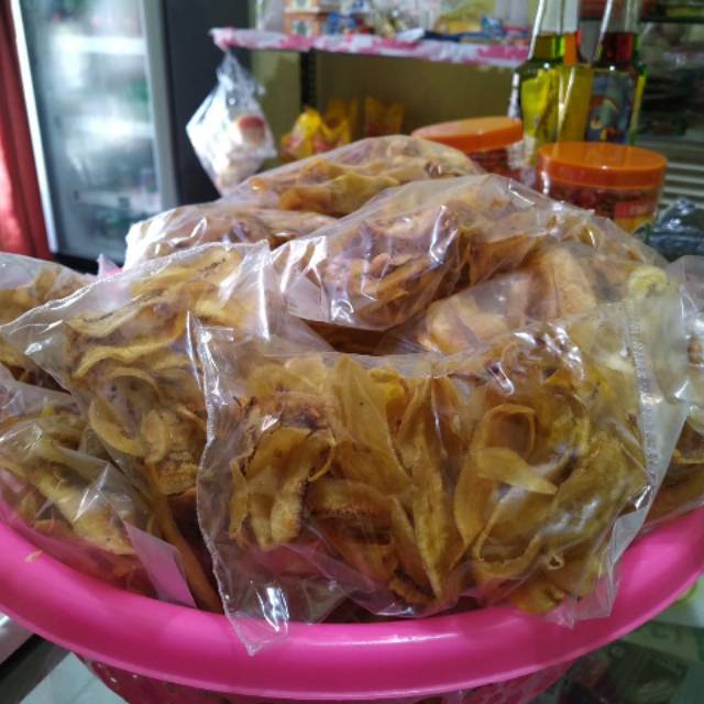 

Aneka kripik dan nugget ayam non msg