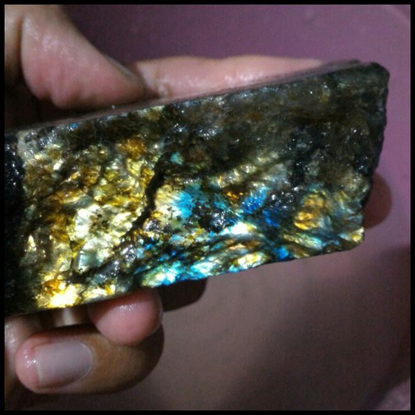 BAHAN ROUGH NATURAL BATU AKIK LABRADOR RAINBOW FELDSPAR (LABRADOR PELANGI) TERMURAH !!!