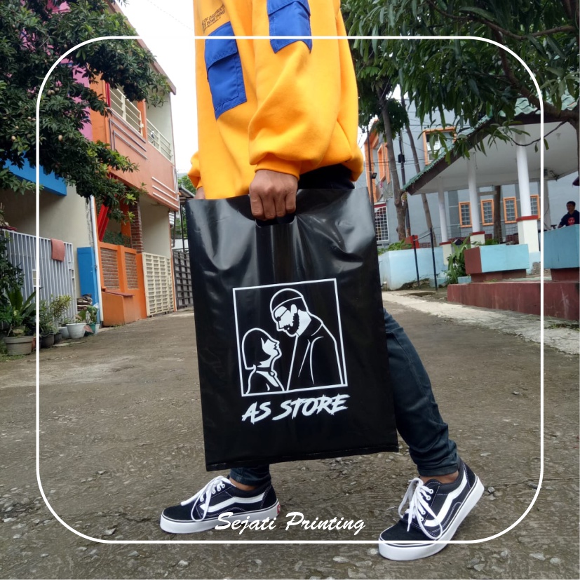 

Sablon Plastik Murah 35x50cm, FREE DESAIN - SEJATIPRINTING - PE KOTAK TEBAL