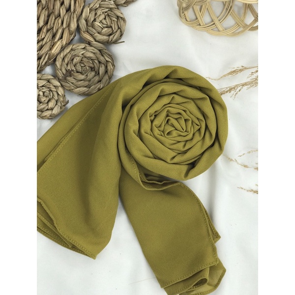 [ambishijab] Pashmina Jahit Tepi Ceruty Baby Doll Premium psmn3-Olive