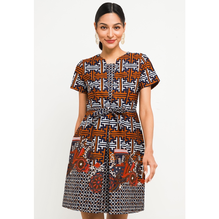 Arjuna Weda Dress Wanita Batik Kereta Kencana