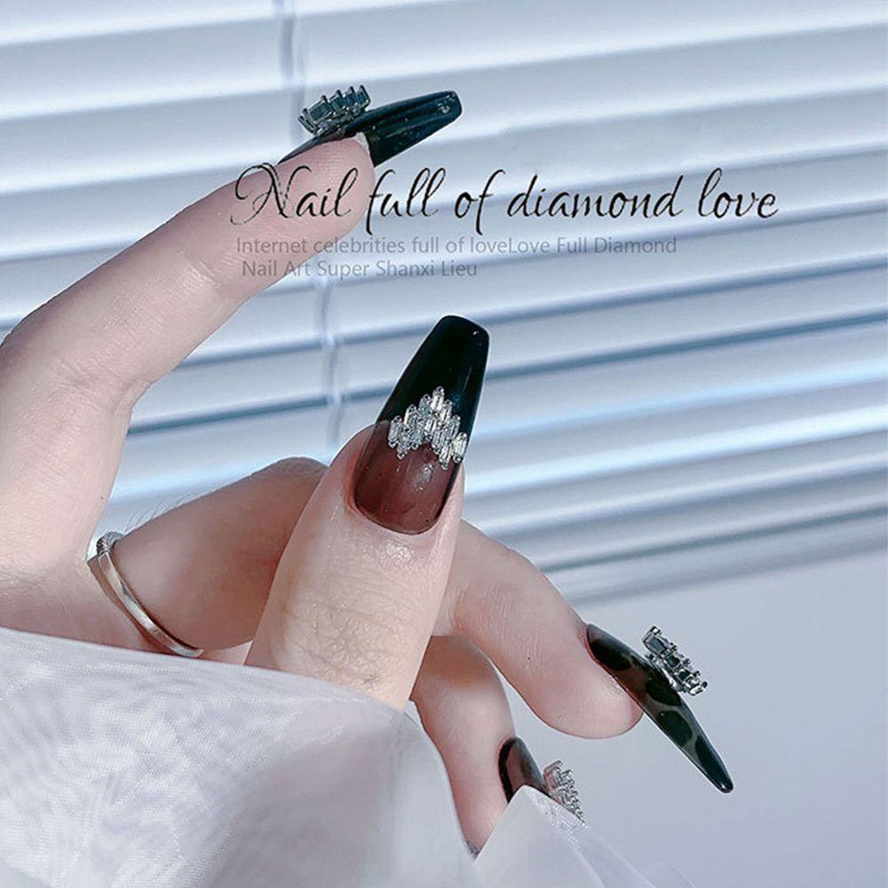 R-flower Nail Rhinestones Nail Perhiasan Liontin Glitter Nail Charm Kristal Dengan Mutiara