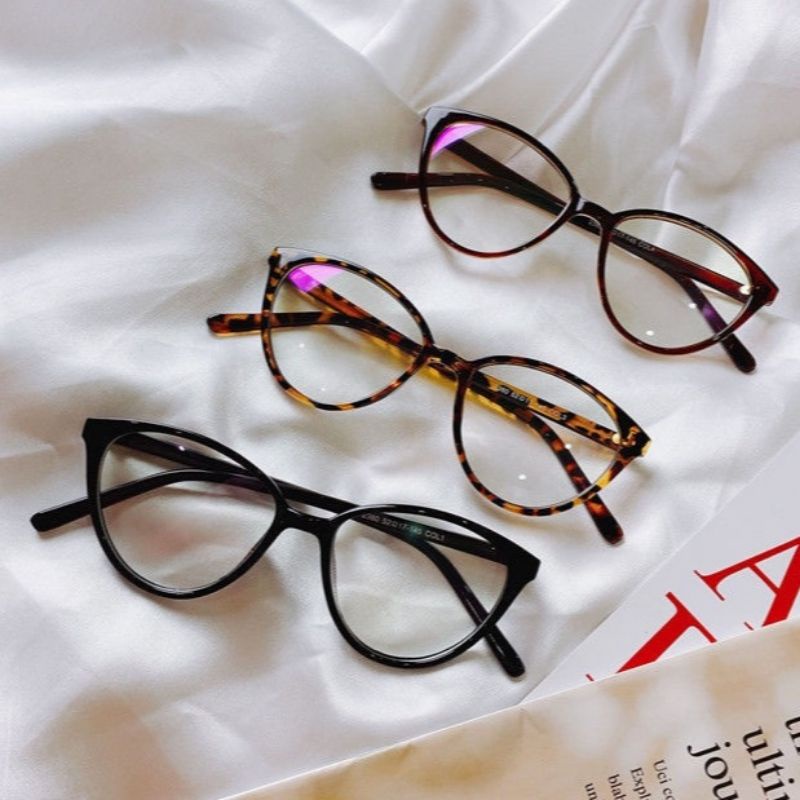 Kacamata Korea Wanita Kacamata Anti Radiasi Wanita Fashion Cat Eye retro flat Eyeglasses