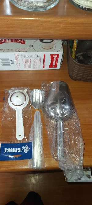 Pemisah Kuning Telur / Egg Separator