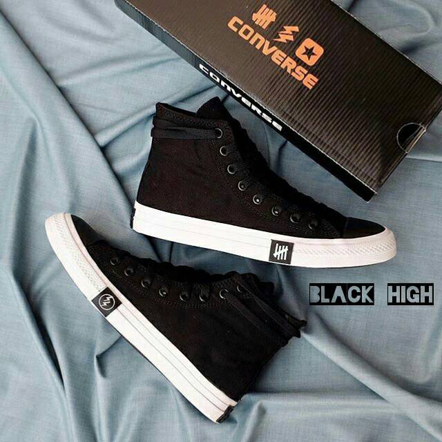 Sepatu Sneakers Pria Casual Keren Sepatu Sekolah Wanita Pria Sepatu Sekolah Hitam Sepatu Convers Full Black