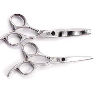 

Best - Koryu Nikko Scissors - GUNTING KN 350 SILVER BELI SATUAN GUNTING ATAU PENIPIS SAJA