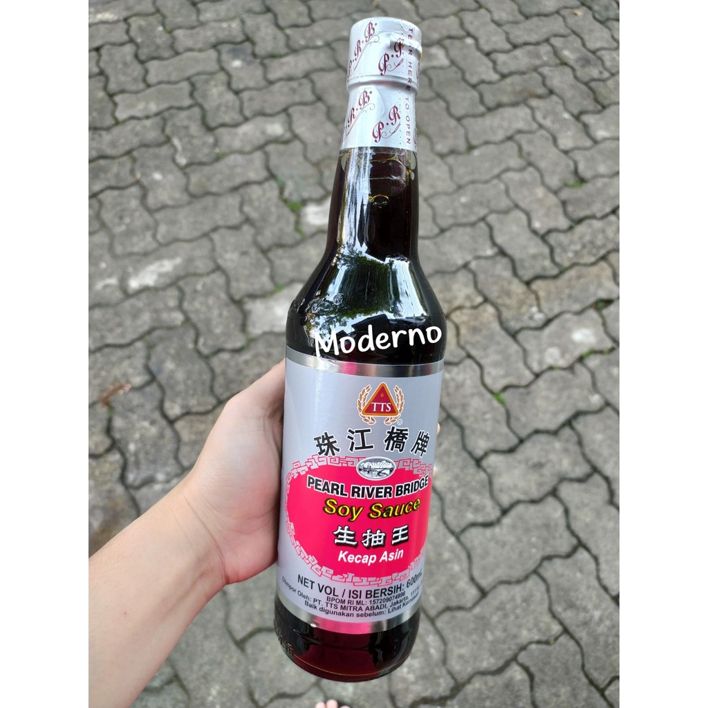 

Pearl River Bridge soy sauce 600 ml