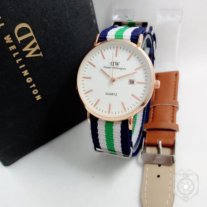 

D.W KANVAS TANGGAL PAKET KULIT NAVY WHITE GREEN (BROWN)