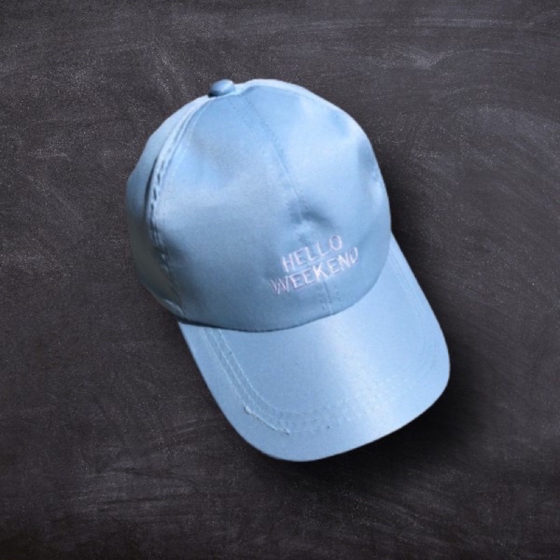 TOPI AESTHETIC HELLO WEEKEND UNISEX