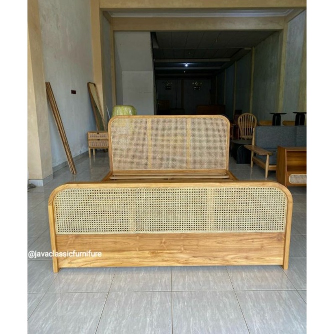 DIPAN TEMPAT TIDUR ROTAN FULL RANJANG LACI 4 DIVAN VINTAGE MINIMALIS CUSTOM MURAH BAHAN KAYU JATI TPK GRADE A FINISHING BLEACHING NATURAL BERKUALITAS EXPORT FURNITURE JEPARA-1