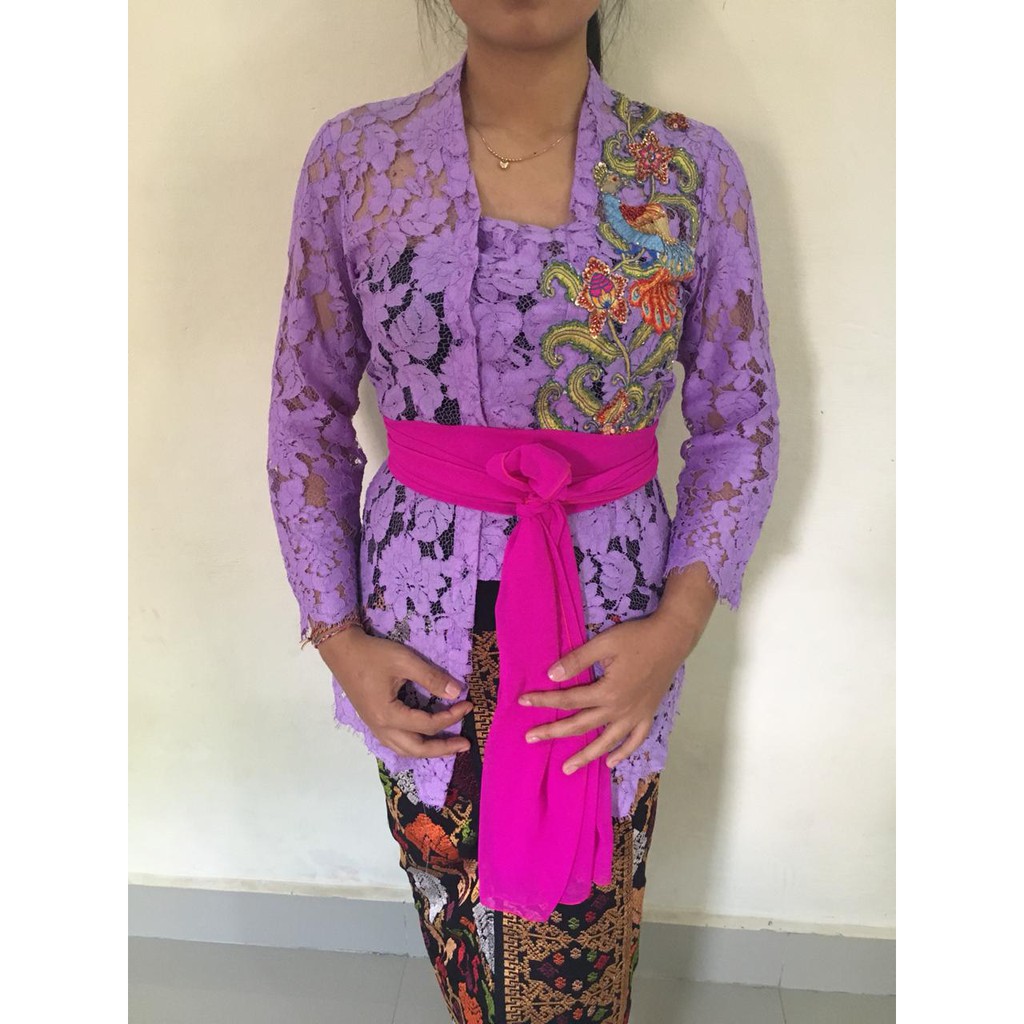 Kebaya Bordir Payet Ungu