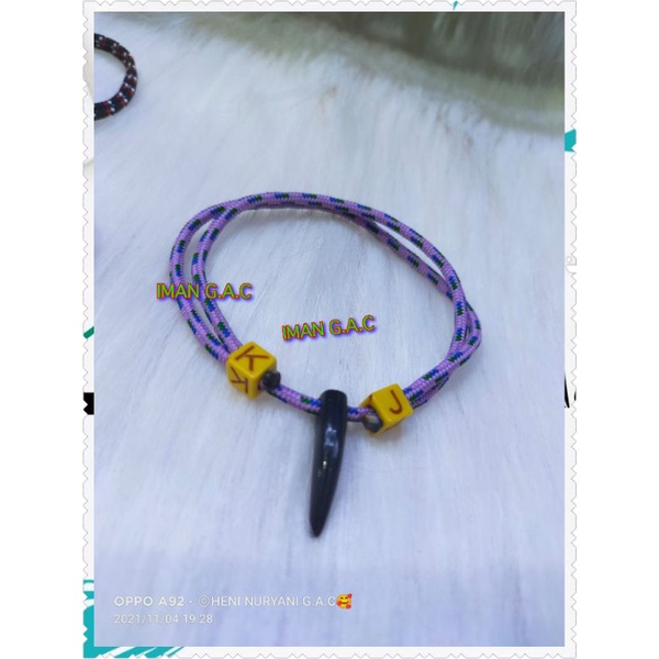 gelang tali bandul taring/gelang inisial dadu gelang peria wanita