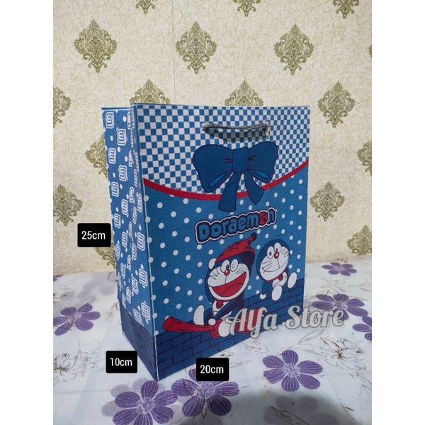 Paperbag/Tas Kertas Karakter KUROMI LABUBU UNICORN SANRIO TAYO PORORO Uk.P20xL10xT25