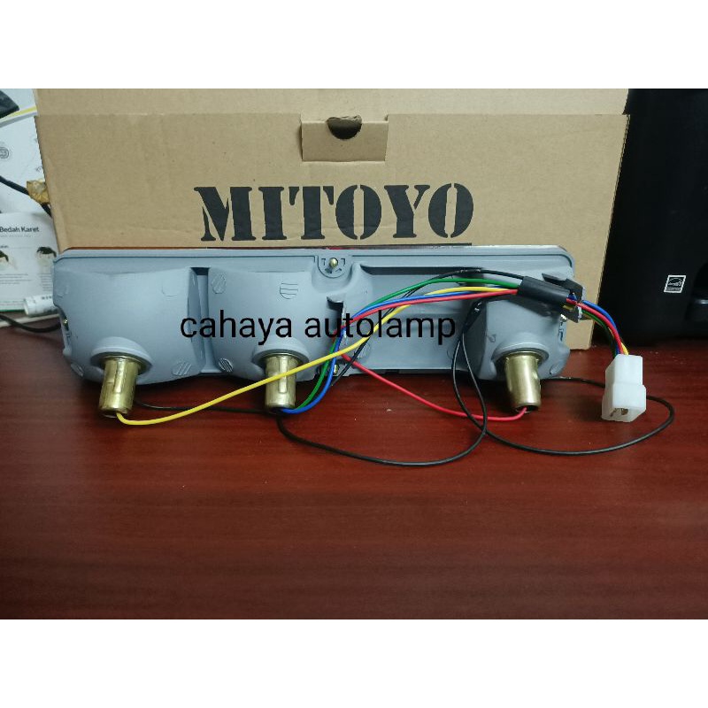 Lampu Stop atau Stop Lamp Assy mobil Suzuki Mega Carry / APV Pick-Up / New Carry 2019 keatas